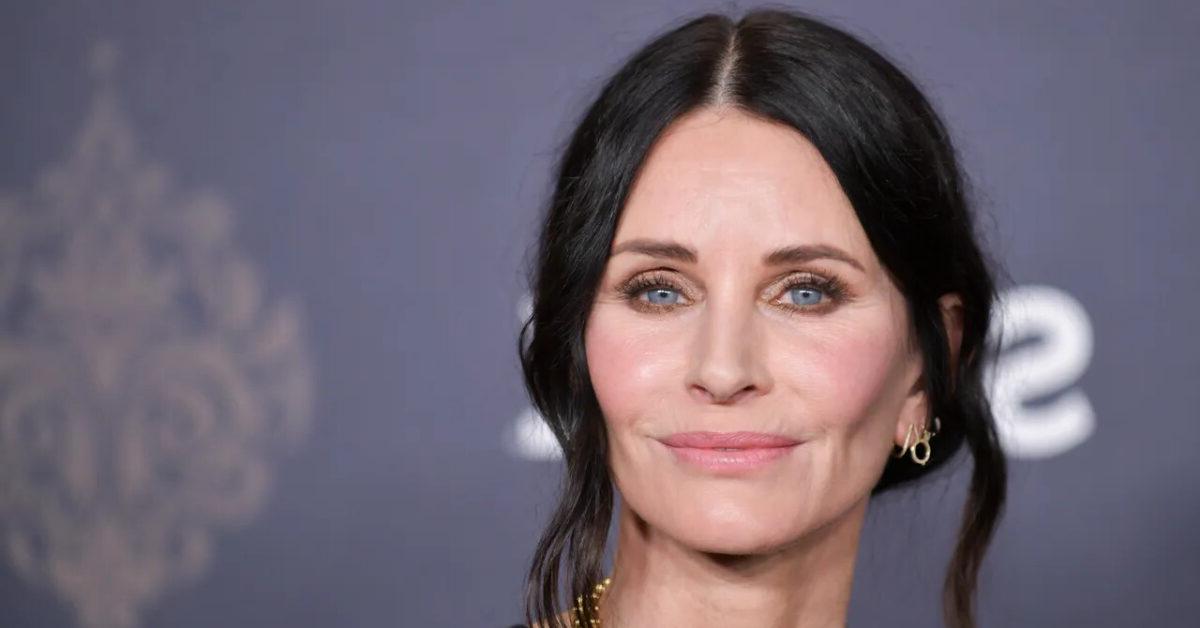 Courteney Cox et cette grande douleur masquée sur le tournage de Friends : "C'était terrible de devoir me forcer à être drôle"