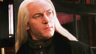 Harry Potter: Jason Isaacs ricorda il primo giorno sul set "Potevamo inventarci stro**ate"